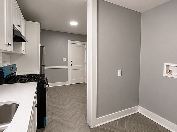 3rd image of 169 Farren Ave #1