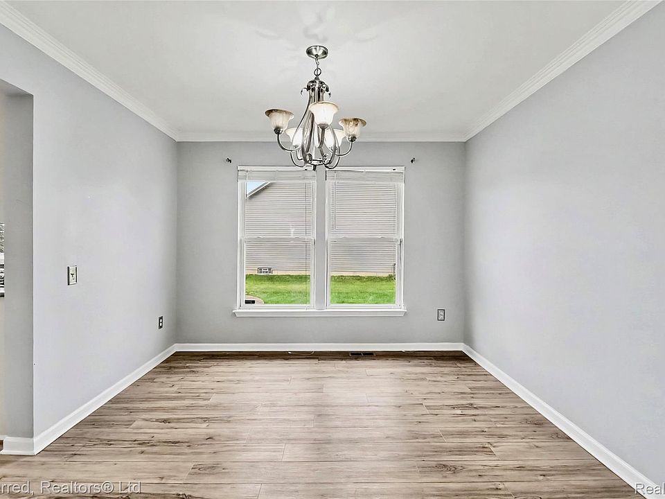 27886 Bluebird Dr, photo 12