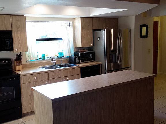 4th image of 209 Cinnamon Lake Cir