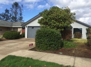 2524 5th St, Tillamook, OR 97141