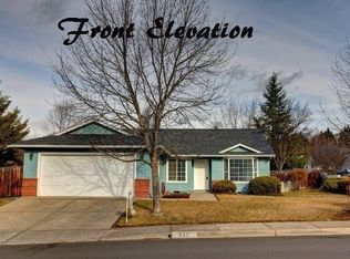 527 C St, Phoenix, OR 97535