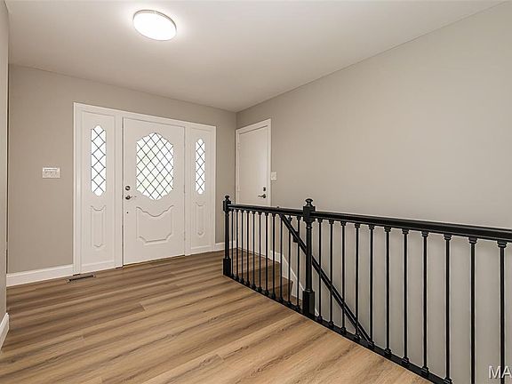 4th image of 2477 Baxton Way