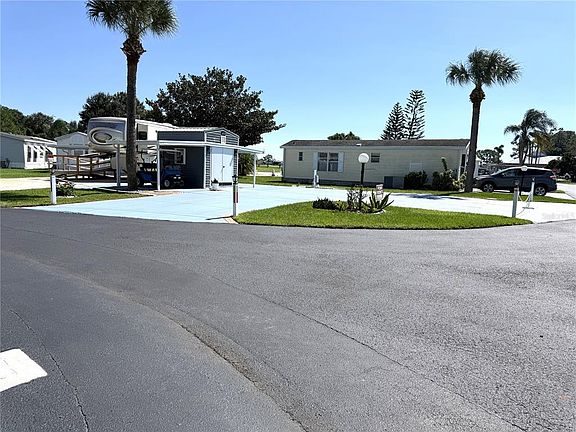 5th image of 490 PINE LOOP LOT 60