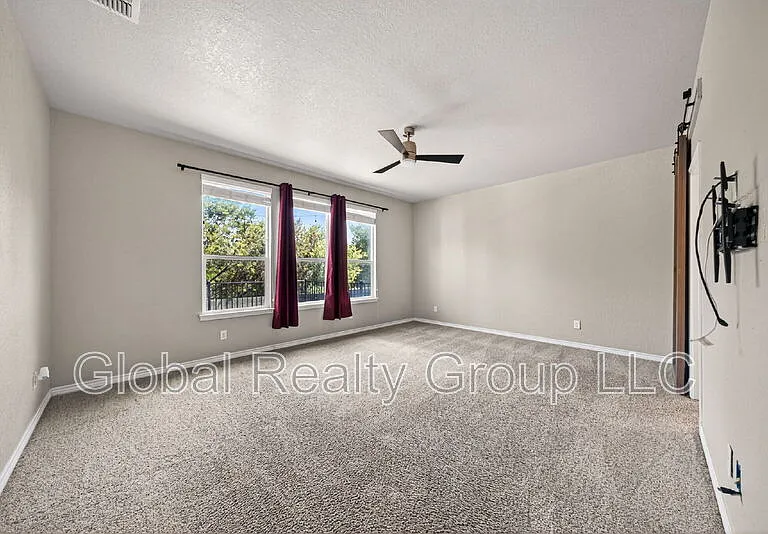 4610 Sebastian Oak — Photo 17