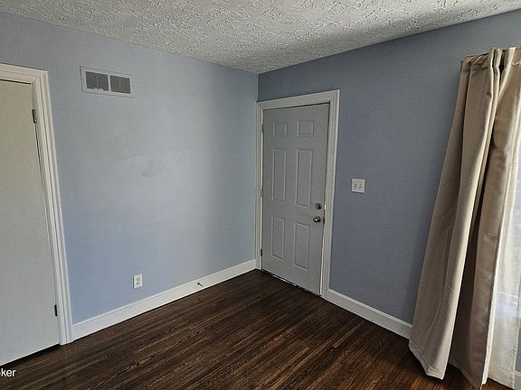 4th image of 319 Cecil Ave