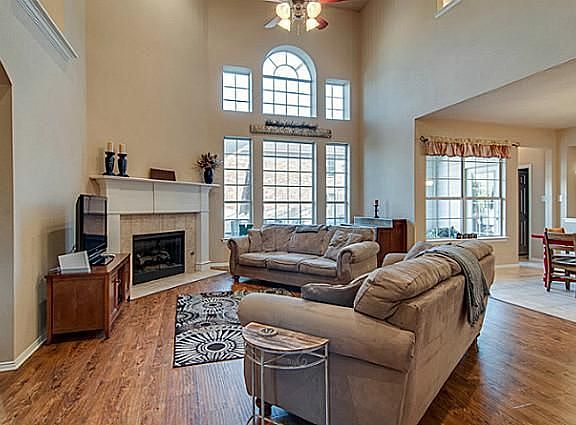 5th image of 1114 Dripping Springs Dr