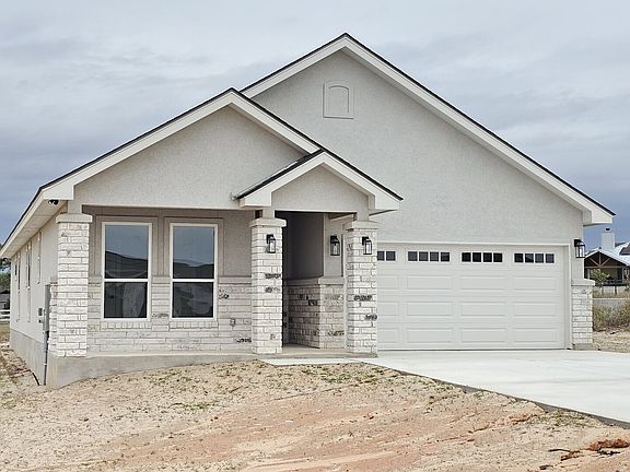 3rd image of 174 PINE VALLEY DR