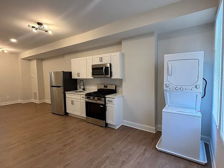 1814 E Lafayette Ave — Photo 14