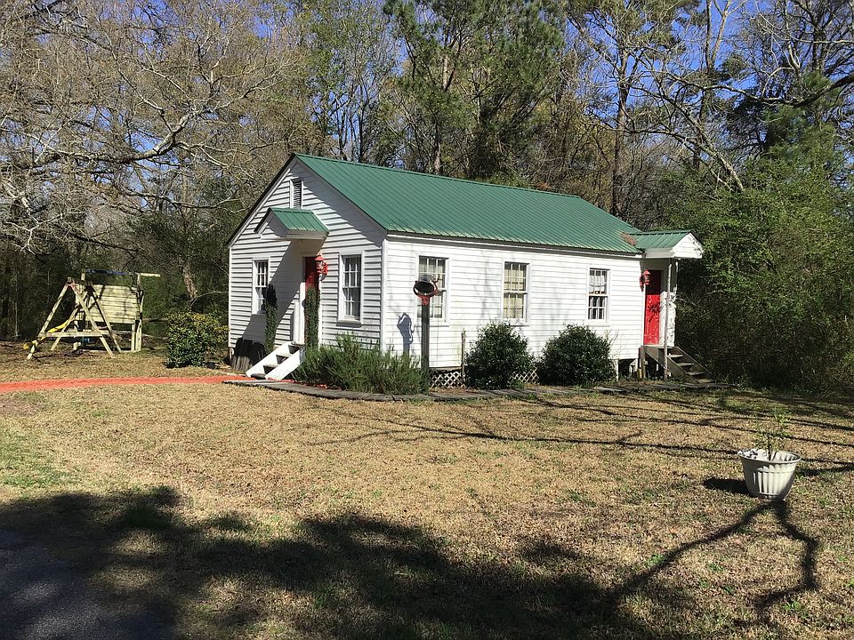 2nd image of 658 Gregory Fork Rd