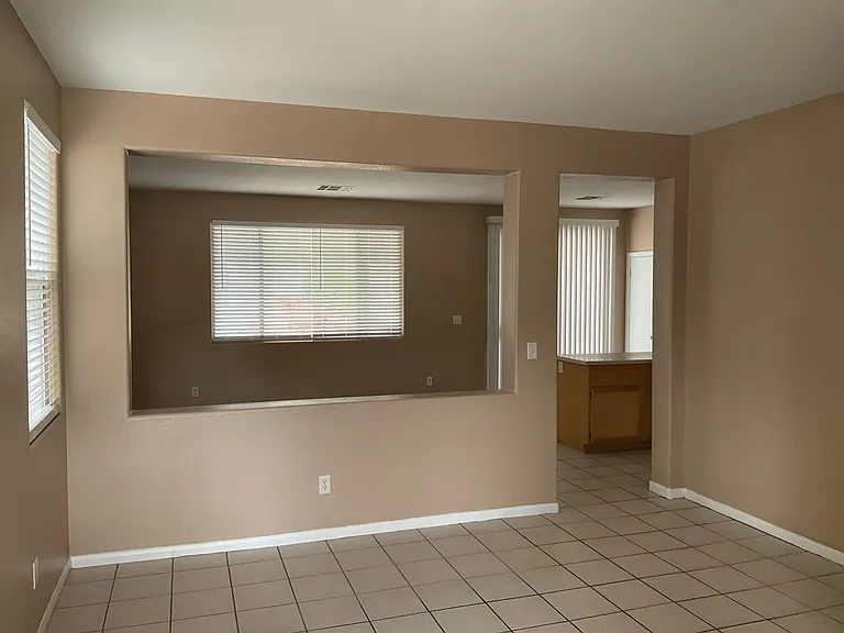 8510 Sonnet Ct — Photo 2