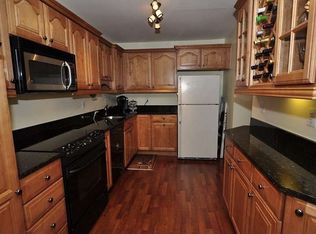 10665 Spring Oak Ct, Burke, VA 22015