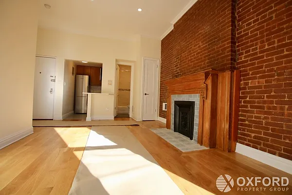 Rented by Oxford Property Group | media 22