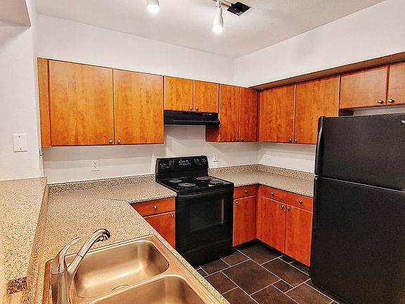 5th image of 300 E South St Unit 5009