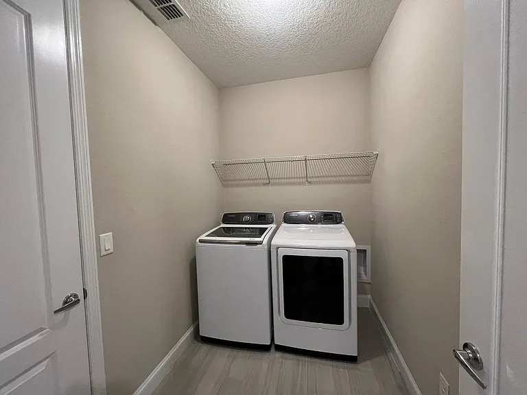 10804 John Randolph Dr — Photo 6