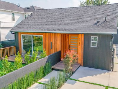 10836 Lawler St, Los Angeles, CA, 90034