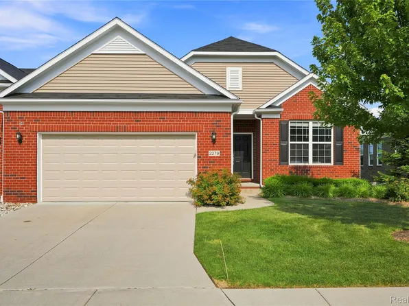 2279 Monte Vista Ct, Lake Orion, MI 48360