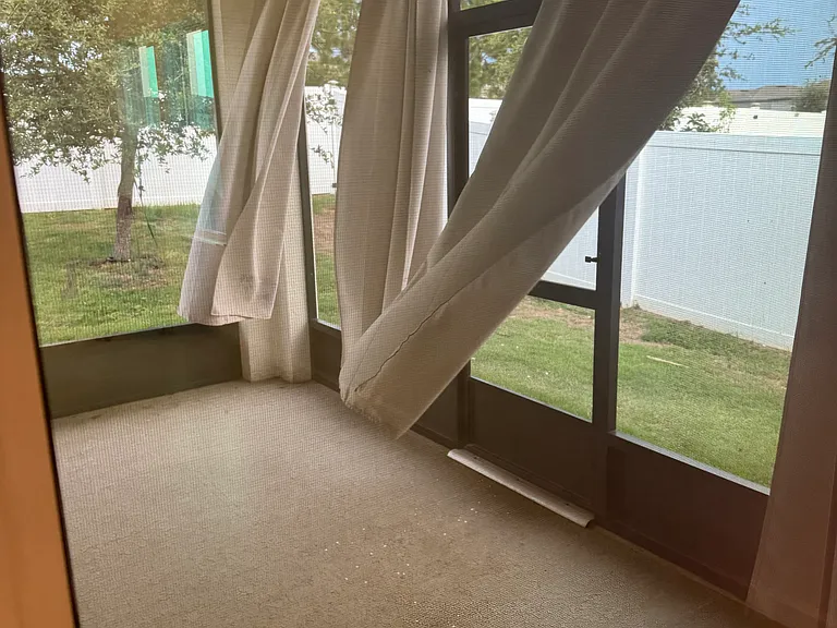 private enclosed lanai