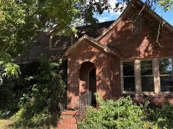 2444 Broadway St, Beaumont, TX 77702