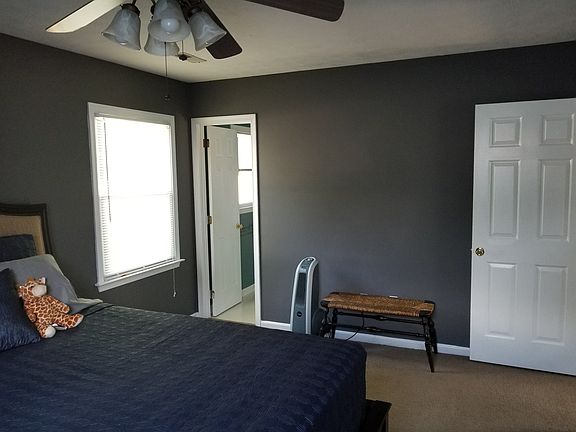 4th image of 706 Nicole Pl