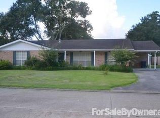 212 Burdin St, Saint Martinville, LA 70582