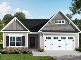 301 Pine Laurel Dr, Carthage, NC 28327