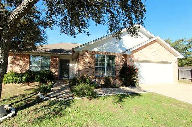 1st image of 113 Pebbles Dr