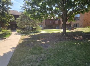9096 N Park Plaza Ct, Milwaukee, WI 53223
