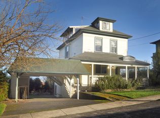 1170 Harrison Ave, Astoria, OR 97103