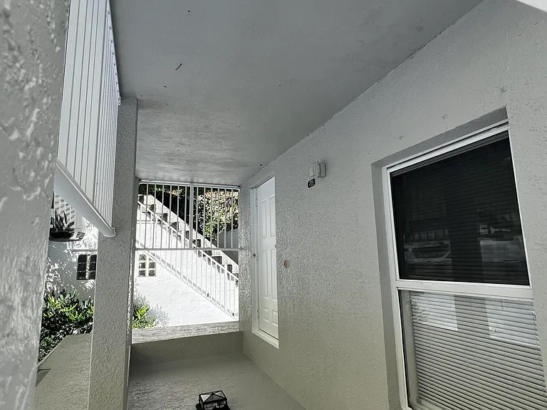 8444 SE Date St — Photo 2