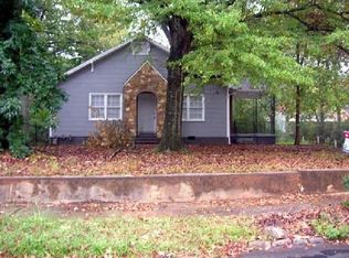 2164 Penrose Dr, East Pt, GA 30344