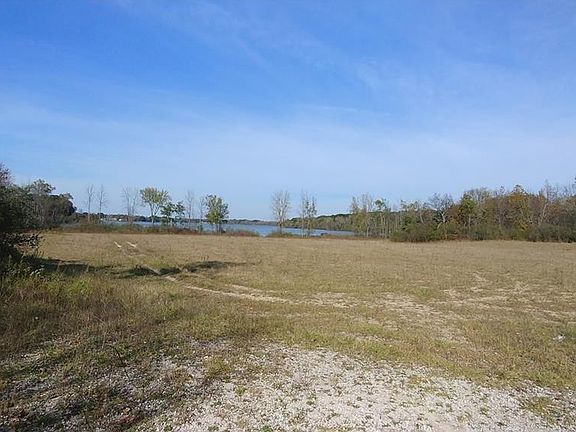 3rd image of 1050 Aurora Hill Dr