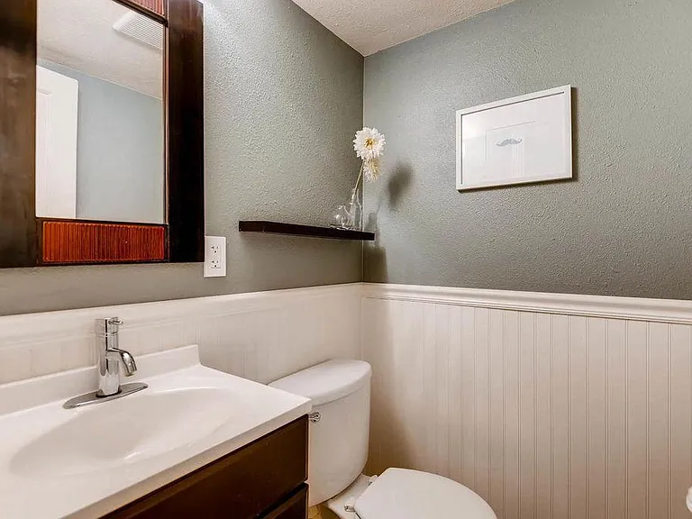 4732 Beach Ct — Photo 15