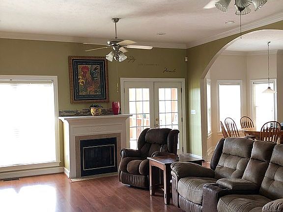 Main Floor Family South