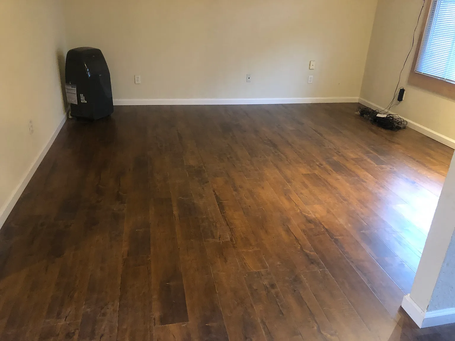 1209 Roselawn Ave APT C photo 1