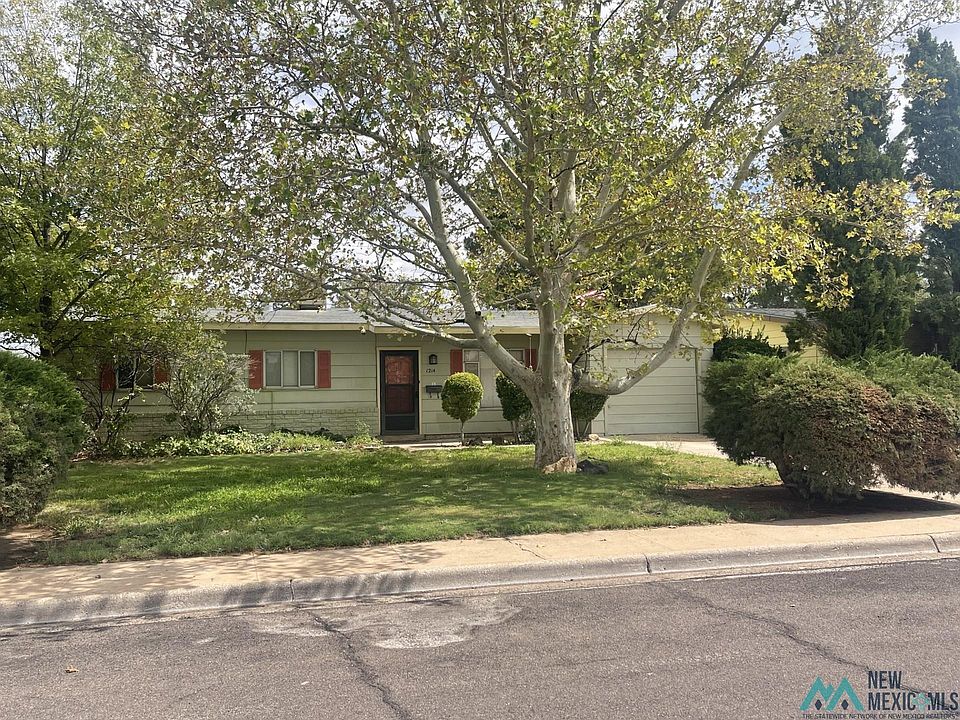 1st image of 1214 N San Andres Dr