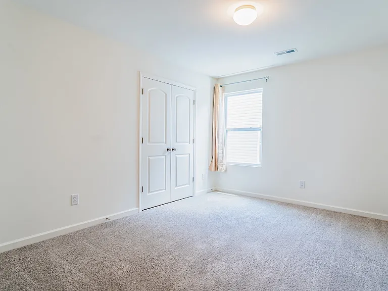 1423 Seawatch Dr — Photo 2