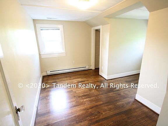 4th image of 1602 16th Ave S APT 4