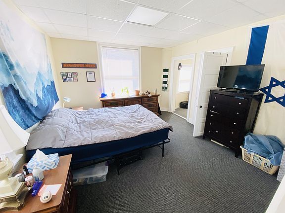 4th image of 97 Murray St APT 8
