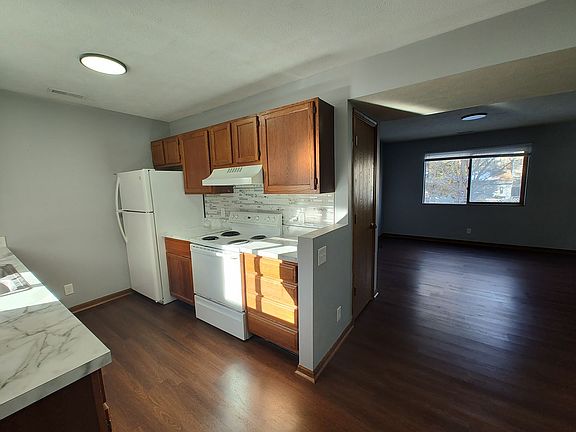 5th image of 1221 S 22nd St #2