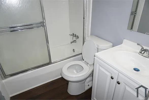 1303 Burbank Trl — Photo 26