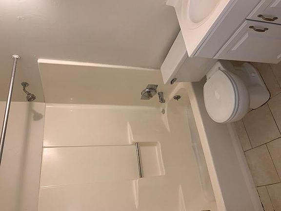 4th image of 104 E Beaver Ct