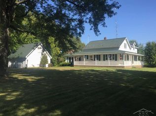 5160 Curve Rd, Freeland, MI 48623