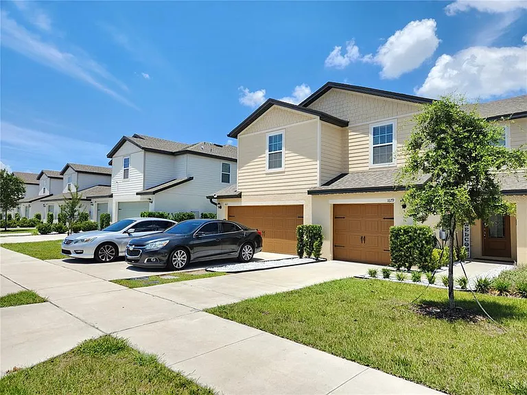 1679 Wynford Cir — Photo 29