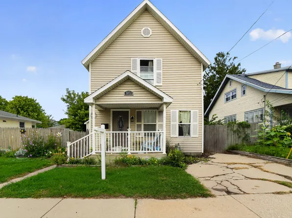 637 Leonard St NE, Grand Rapids, MI 49503