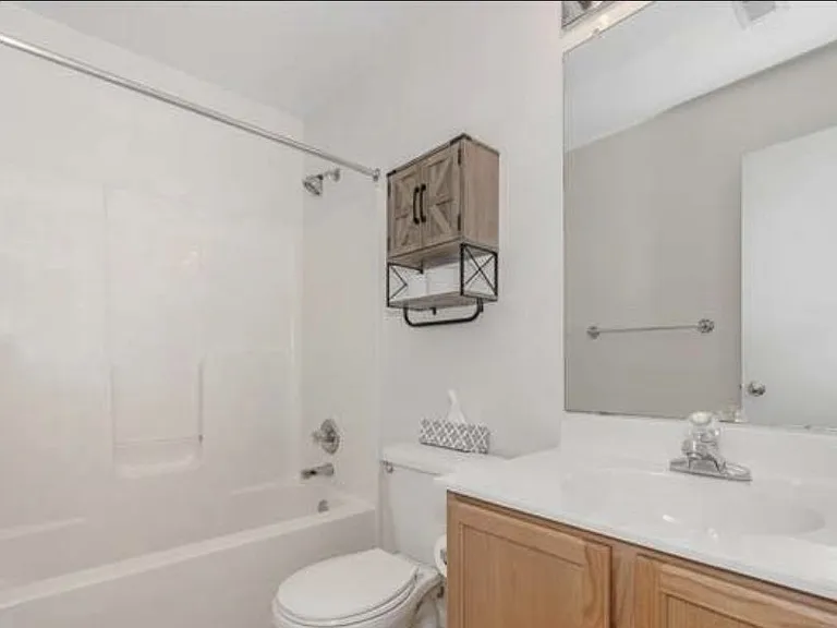 4946 Whitney Ter — Photo 11