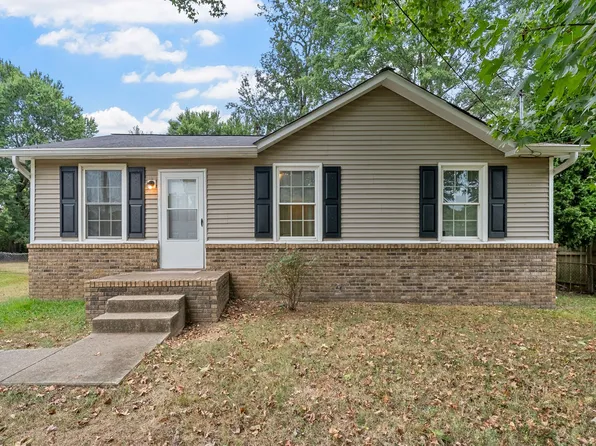 352 Woodale Dr, Clarksville, TN 37042