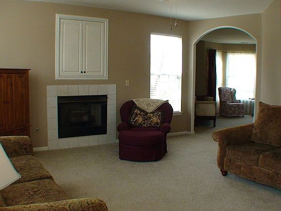 4th image of 58 Sherry Dell Dr