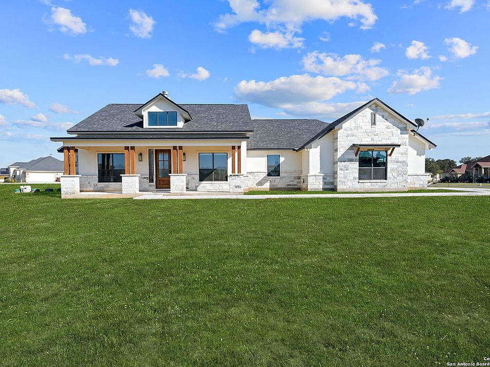 1st image of 331 Abrego Lake
