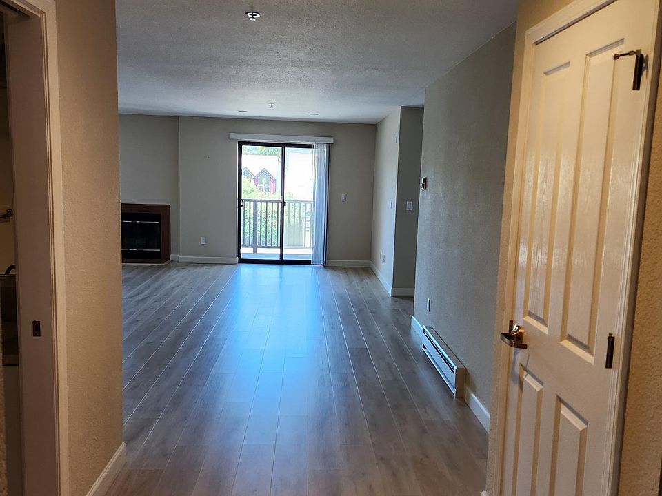 1st image of 3771 Rio Rd #306