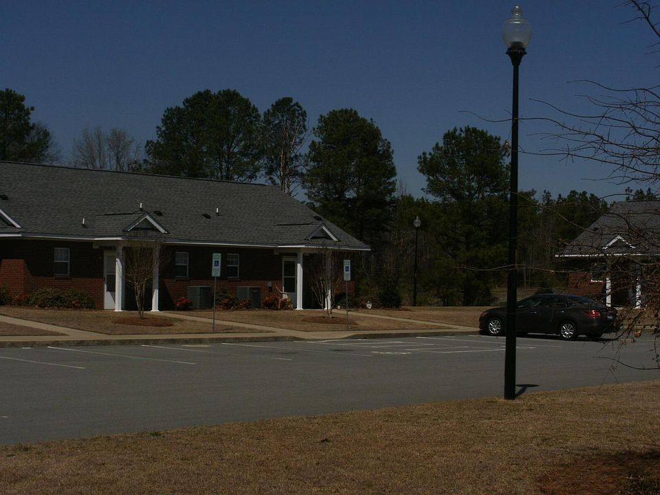 2nd image of 109 Brookfield Ave